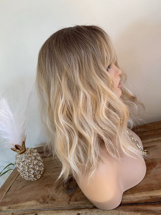 Perucci Peruka falowane wlosy blond