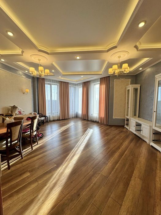 Продаж будинку Малехів (Львів) /9 сот/250 м кв з ремонтом