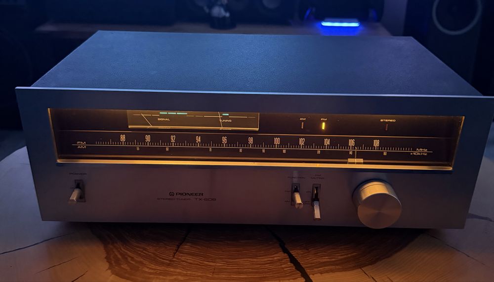 Tuner radiowy  Pioneer TX 608 z serii Blue Line