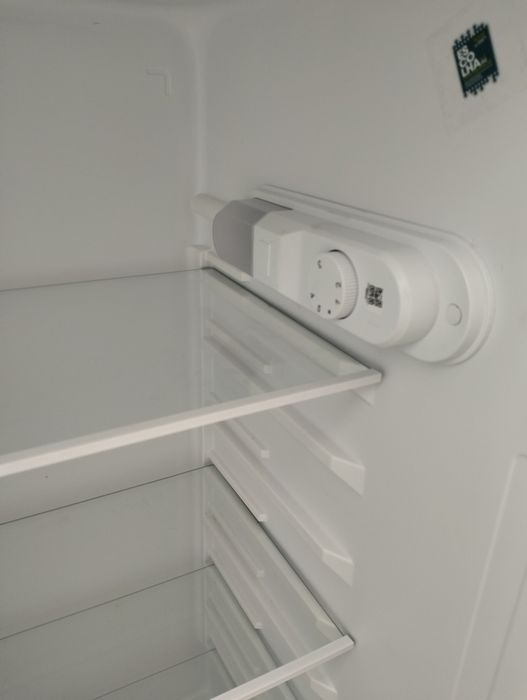 Frigorífico combinado Telefac com oferta de microondas