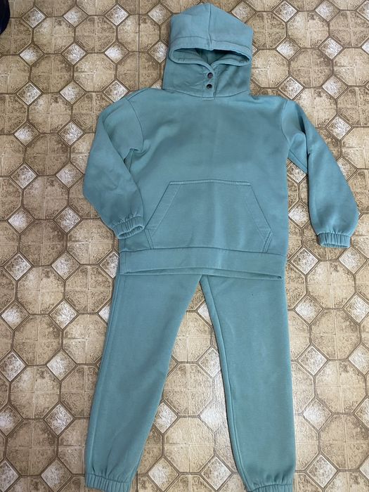 Спортивний теплий костюм на зріст 134-140