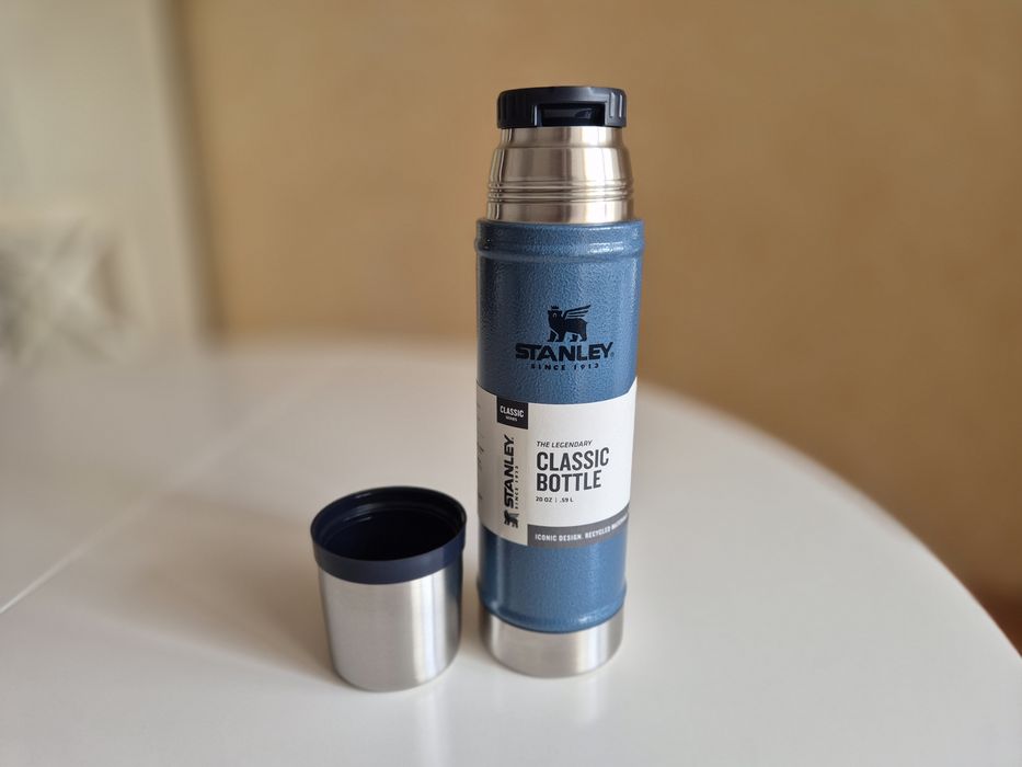 Термос Stanley Classic Bottle 0.6л синій колір