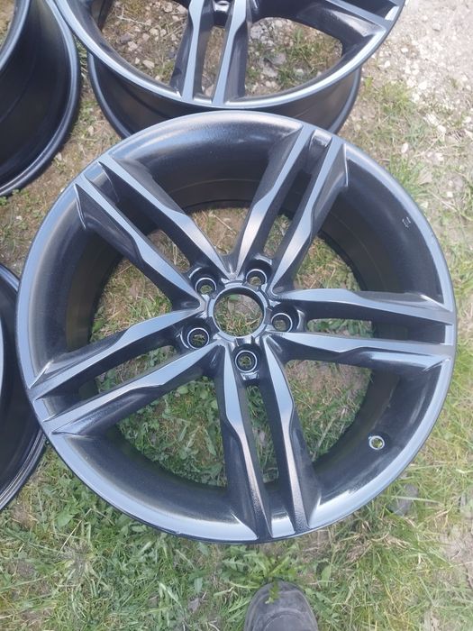 Felgi 18" VW audi skoda Mercedes inne