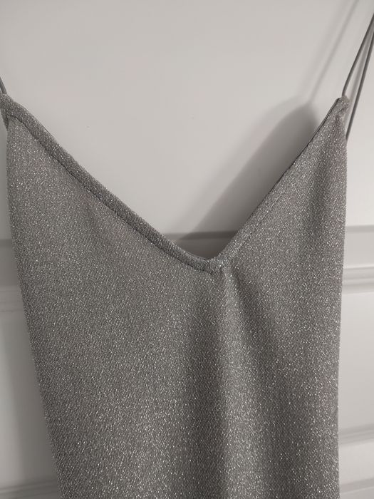 Sukienka srebrna brokatowa mini hm