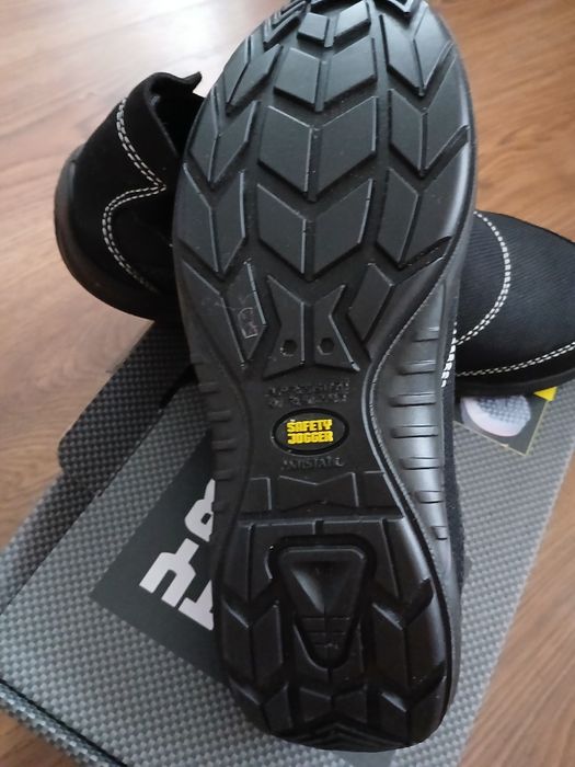 Обувь рабочая новая