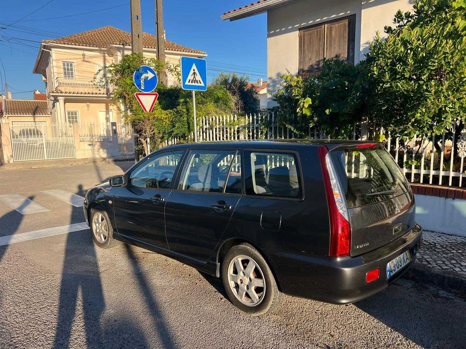 Mitsubishi Lancer Wagon 1.6 Gasolina Automático — 2004