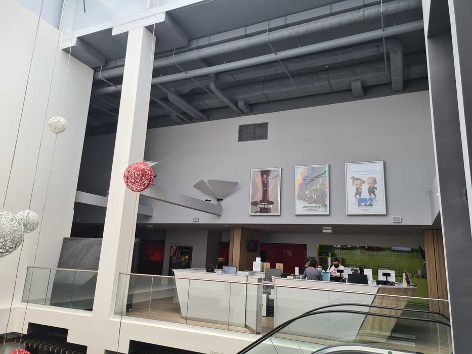 Продам приміщеня(348м2) в ТРЦ Cherry Mall під магазин або ресторан