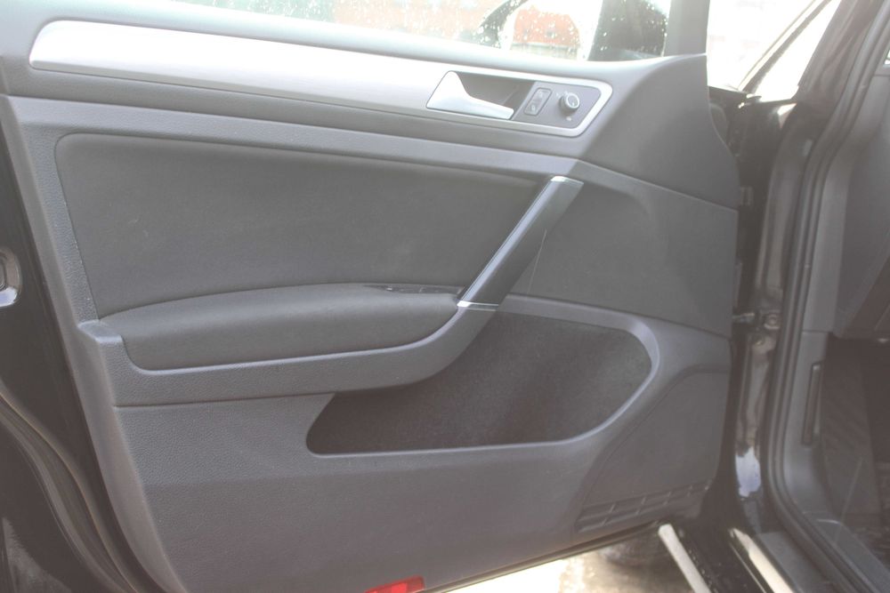 Volkswagen Golf 2015  2.0 TDI DSG (150 k.c.) Base - офіційний!