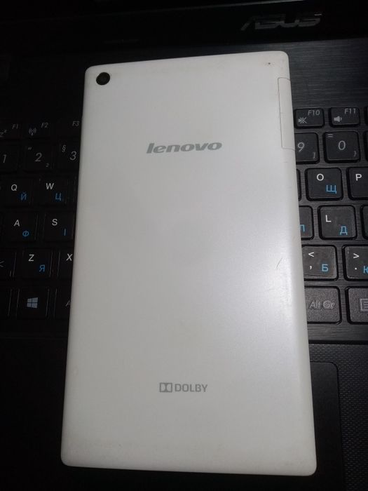 Планшет Lenovo Tab 2 A7-30 7" 8Gb