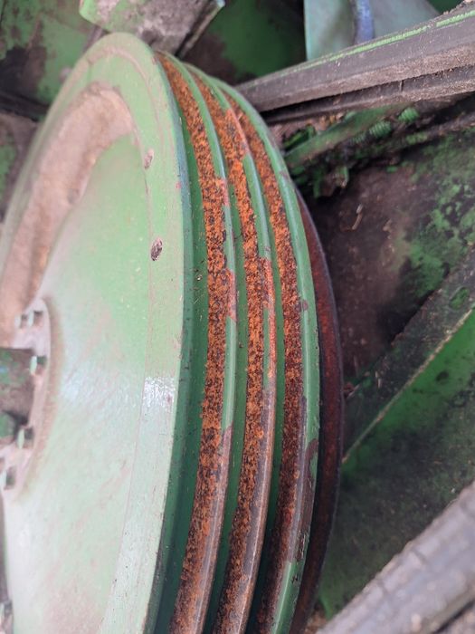 Комбайн зернозбиральний John Deere 1055 4.2 м