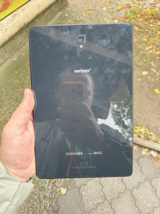 Планшет Samsung Galaxy Tab S4 4/64. 4G