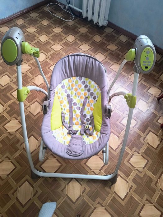 Дитяча електро качеля