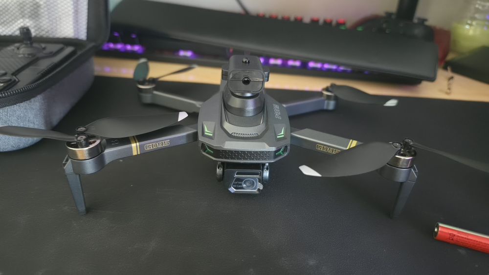Global Drone GD95