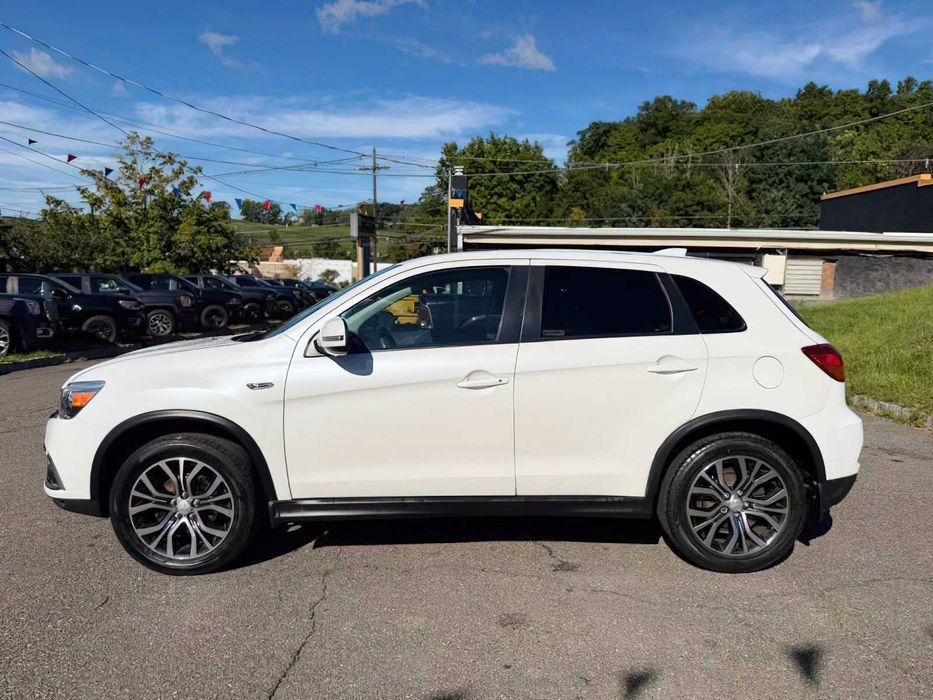 Mitsubishi Outlander      2018
