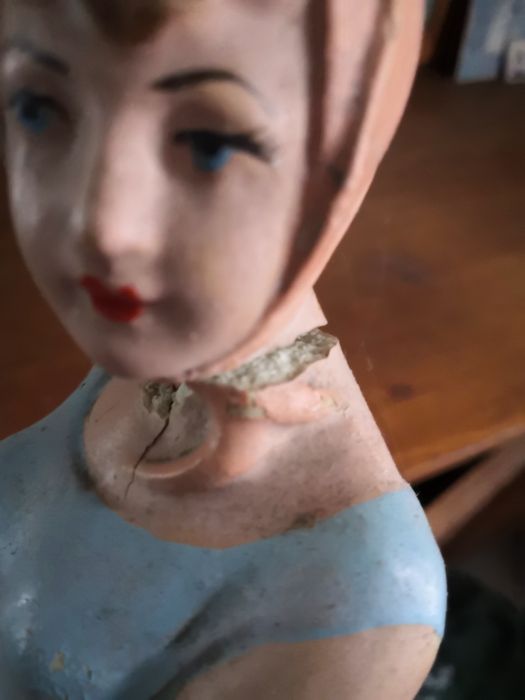 Статуетка антикваріат