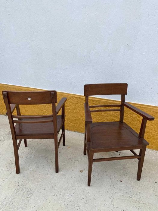 Par de cadeirões de braços Olaio