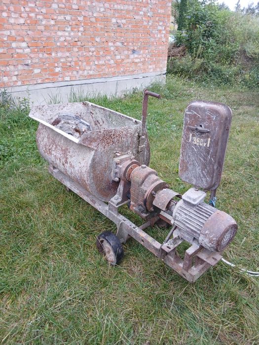 Бетонозмішувач Бетоносмеситель Бетономішалка