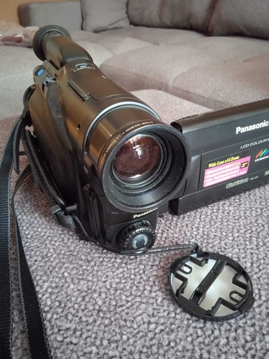 Видеокамера Panasonic VX1