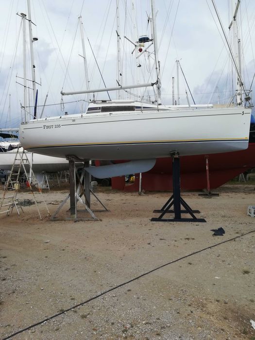 Beneteau first 235