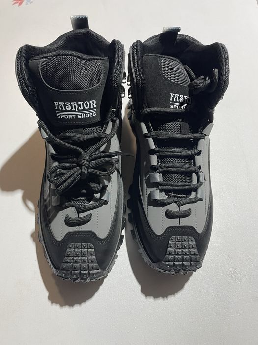 Чоловічі теплі кросівки