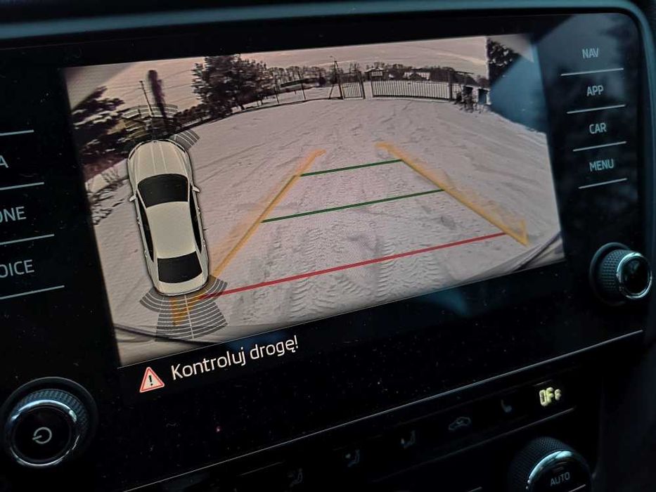Kamera cofania fabryczna Octavia Superb monter elektryk instalator fv