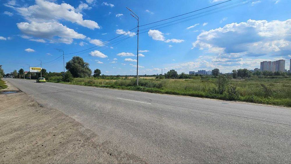 Продаж комерційних, промислових та складських ділянок — Погреби