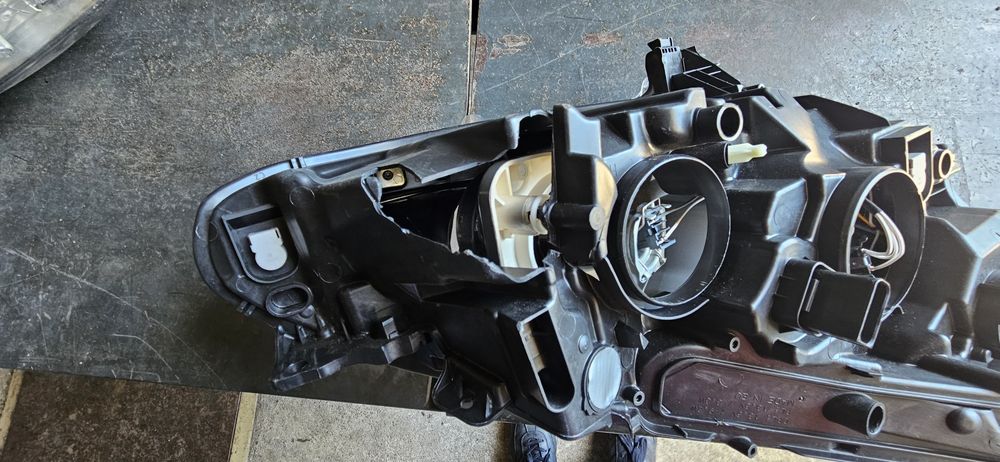 Farois para peugeot 208