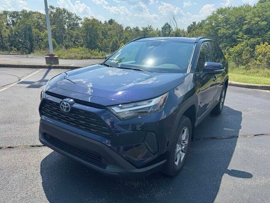 Toyota RAV4 2.5 Hybrid      2023