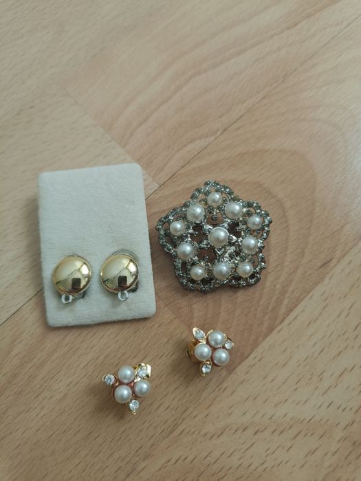 Klipsy x 2 + broszka
