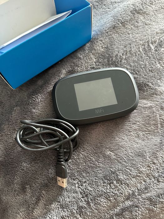 4G/3G WiFi роутер Novatel MIFI 8800L LTE Cat.18 Power Bank 4400 мАг