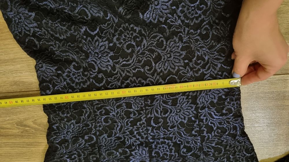 Elegancka sukienka koronka rękaw 3/4 S/M