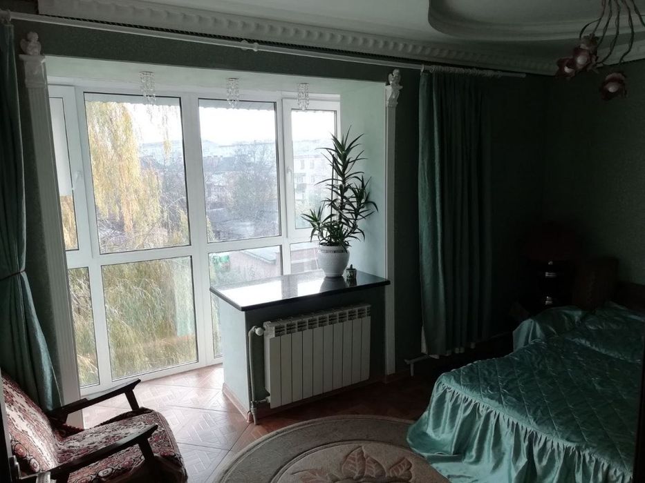 Квартира подобово - Дубно (3-кімнатна)