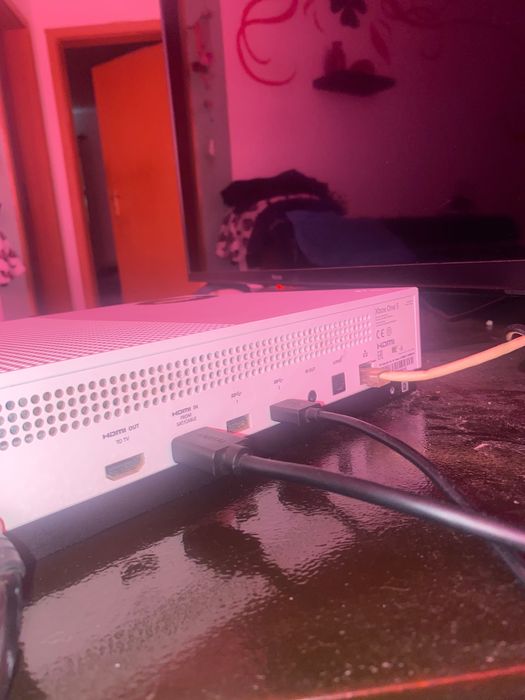 Consola Xbox one S em muito bom estado