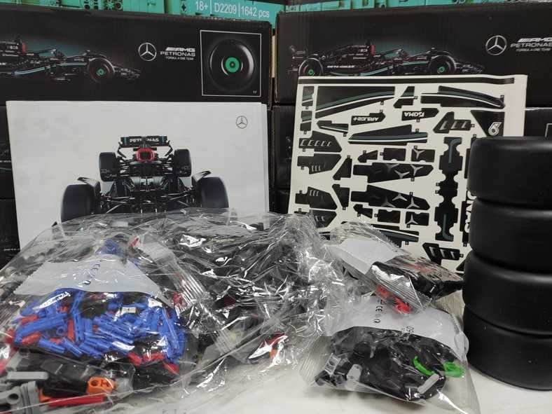 Конструктор ‼️НОВИЙ‼️Mercedes AMG F1‼️КОРОБКА‼️1642 деталей LEGO 42171