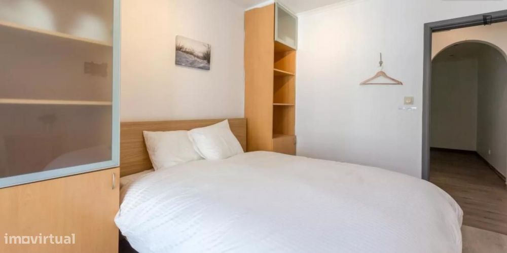 Quarto - localizado em Intendente Lisbon