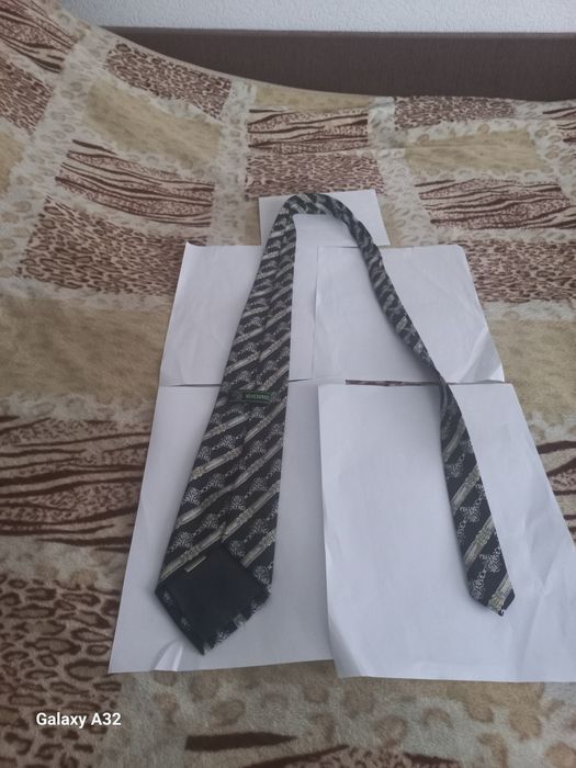 Продам новый мужской галстук.Цена 115 гривень.