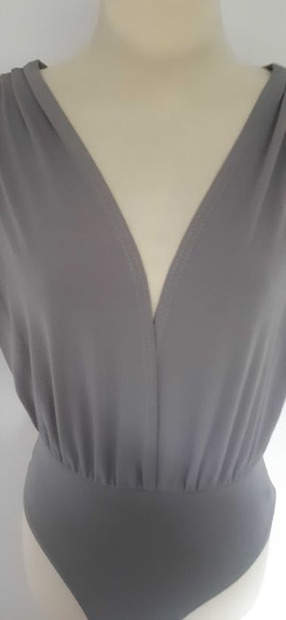 Boohoo 38 szare body