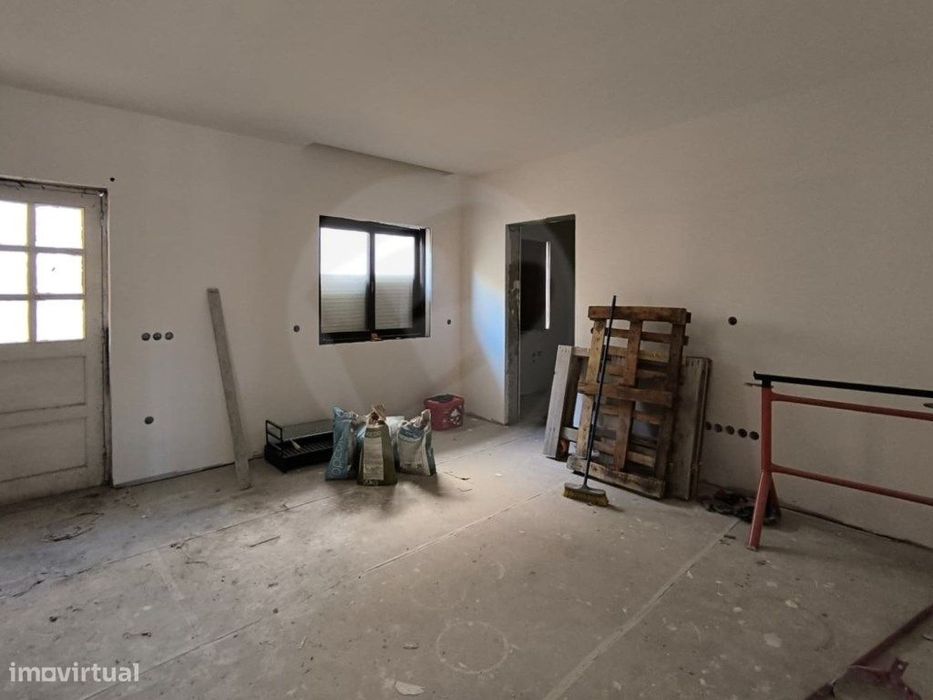 Andar Moradia T2 Totalmente Remodelado na Póvoa de Varzim