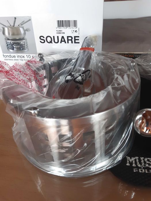 Fondue em inox sem uso