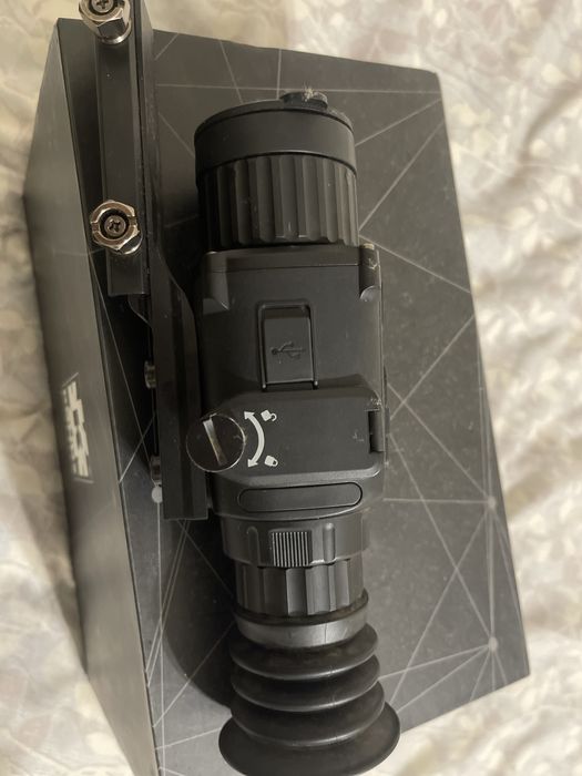 Тепловізор Konus Flame-R 2.5x-20x 256x192 (Konus 7952)