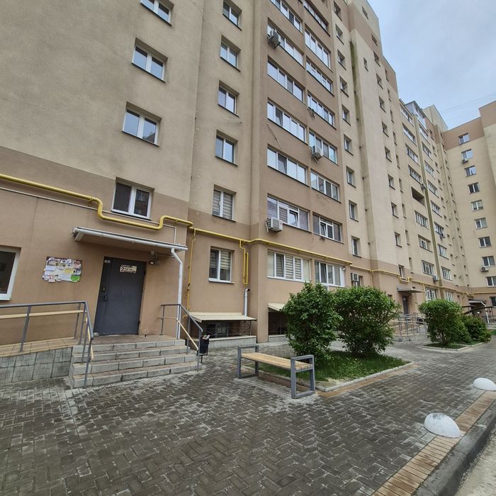 Продаж 2к квартири пр-т Свободи  з новим ремонтом