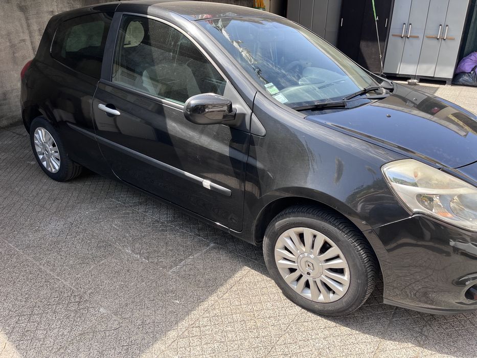 Renault Clio — fotografia 4