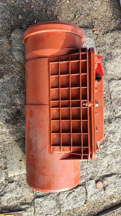 Zawór zwroty klapowy do kanalizacji , ZASUWA BURZOWA FI 200