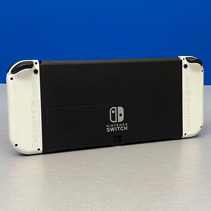 Nintendo Switch OLED (White)
