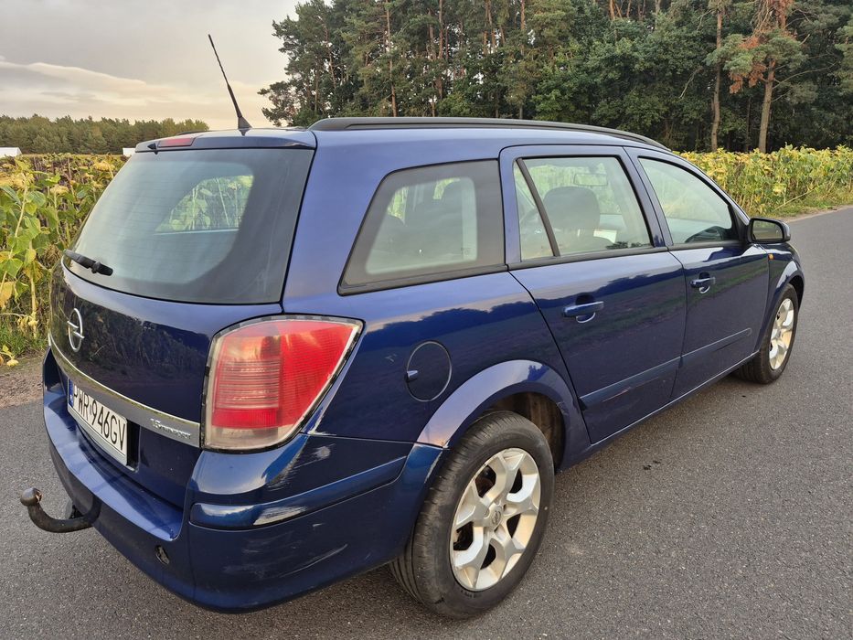Opel astra h 1.6 benzyna 105km kombi manual hak