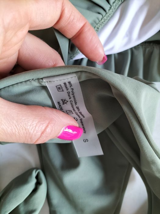 Bikini verde seco novo