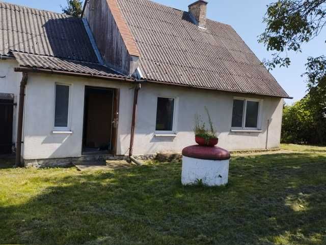 Dom jednorodzinny z działką na sprzedaż