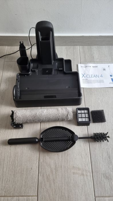Aspirador ROWENTA X-Clean 4
