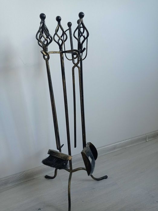 Komplet metalowych przyborów do kominka