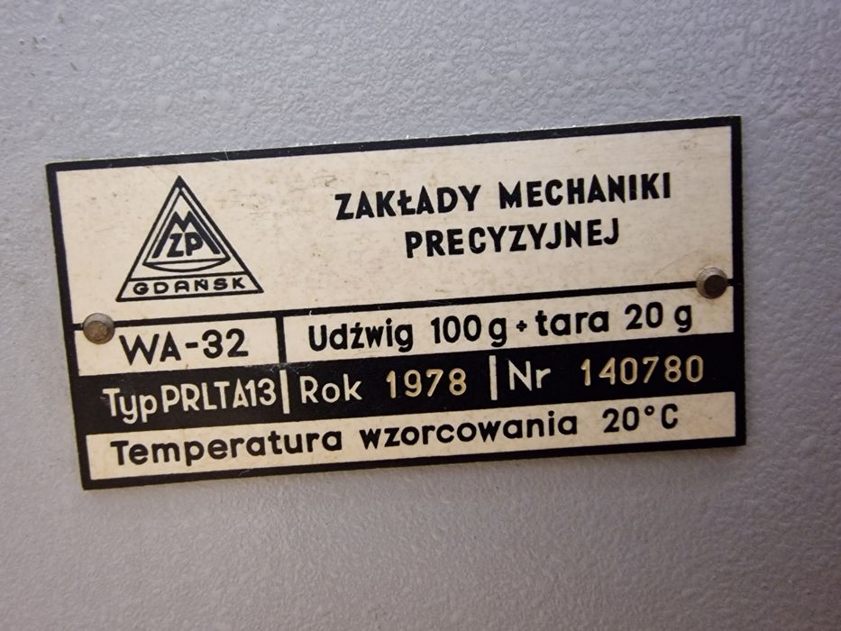Waga laboratoryjna szalkowa 1978r zakłady mechaniki precyzyjnej